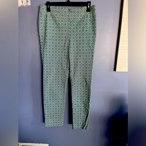 Chico’s Size 0.5R Pull on Pant Green White Print Preowned